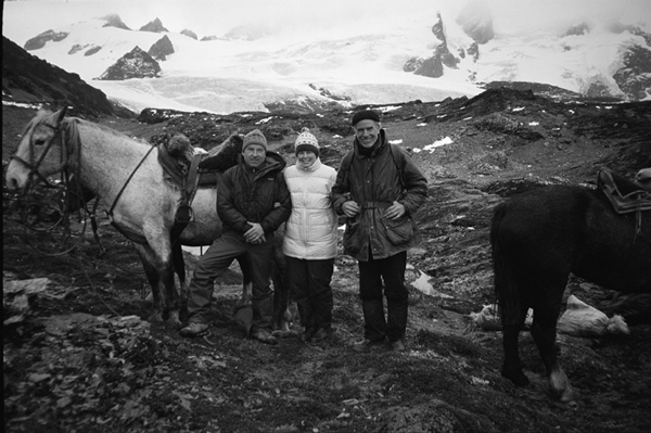 Yvon Chouinard, Kris McDivitt Tompkins i Doug Tompkins w Tierra del Fuego, Chile (fot. Patagonia)