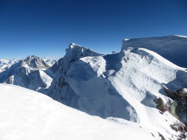 Wyprawa na Broad Peak 2013: wierzchołek główny widziany z Rocky Summit (fot. Adam Bielecki)