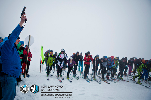 I Dni Lawinowo Ski-tourowe w Dolinie Pięciu Stawów - start Wyścigu Kombinowanego (fot. Marcin Kin)