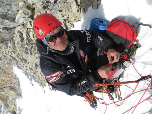 Maciej Berbeka poniżej obozu II (6300 m) (fot. Adam Bielecki)