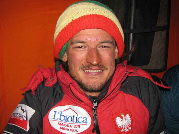 Adam Bielecki po zakończeniu akcji górskiej (fot. Artur Hajzer)