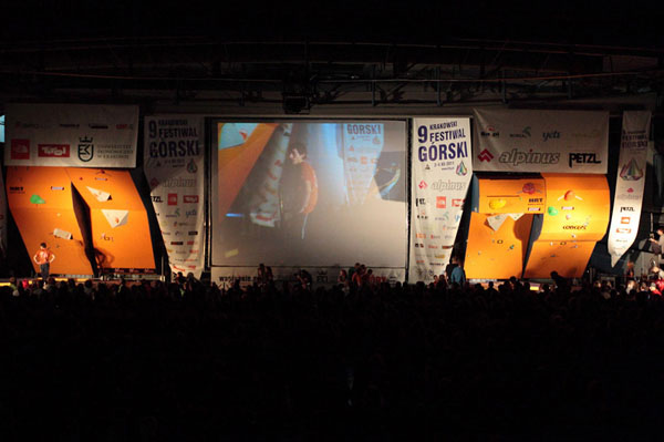 Mistrzostwa Polski w Boulderingu na KFG 2011 (fot. Adam Kokot/KFG)