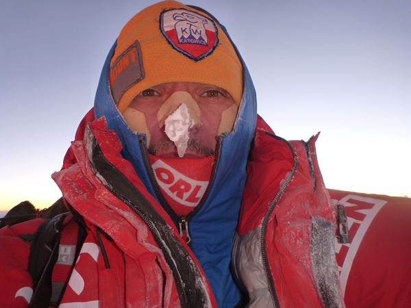 Wyprawa na Broad Peak 2013: Artur Małek na szczycie (fot. Artur Małek)