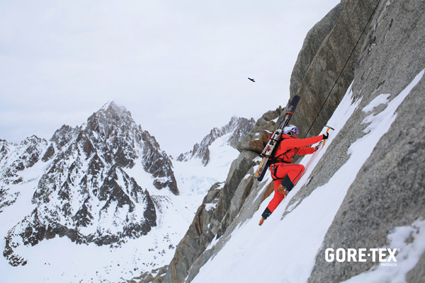 Nowy GORE-TEX Pro przeznaczony jest do ekstremalnych działań w górach (fot. Gore-Tex)