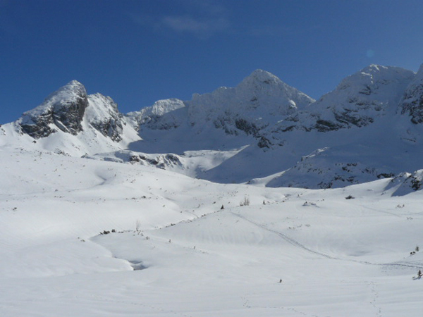 Zimowy widok na Świnicę z Hali Gąsienicowej (fot. Aneta Żukowska)
