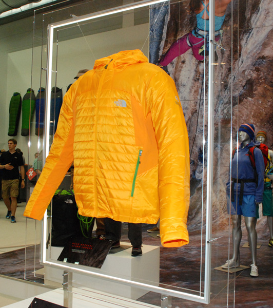 The North Face, kurtka DNP Hoodie (fot. Outdoor Magazyn)