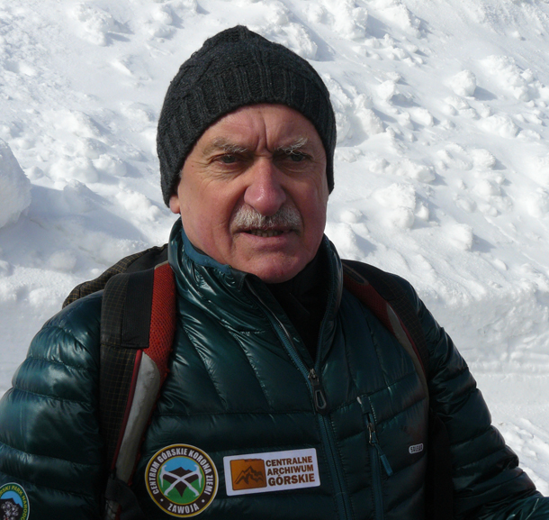 Krzysztof Wielicki poprowadził wstęp do warsztatów z zakresu podstaw turystyki wysokogórskiej (fot. Outdoor Magazyn)