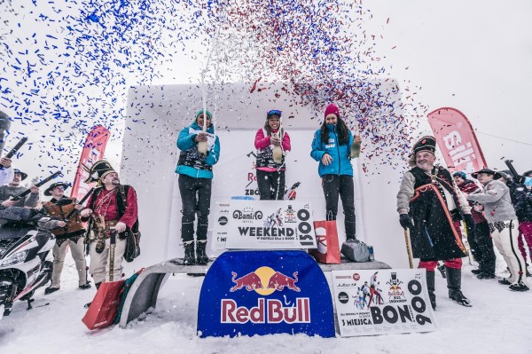 Red Bull Bieg Zbójników - podium pań (fot. Bartosz Woliński)