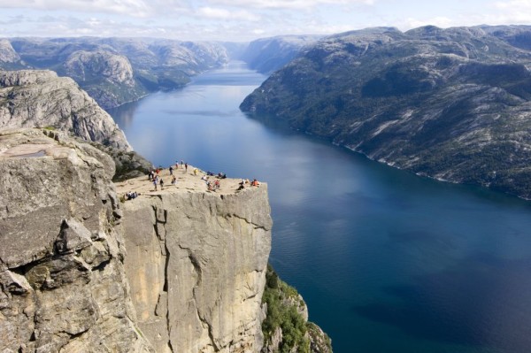 Pulpit-Rock_Visit Norway