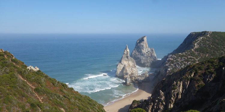 Cabo da Roca, przypominającą o tym, że w tym miejscu kończy się Europa (fot. Paweł Kunz)